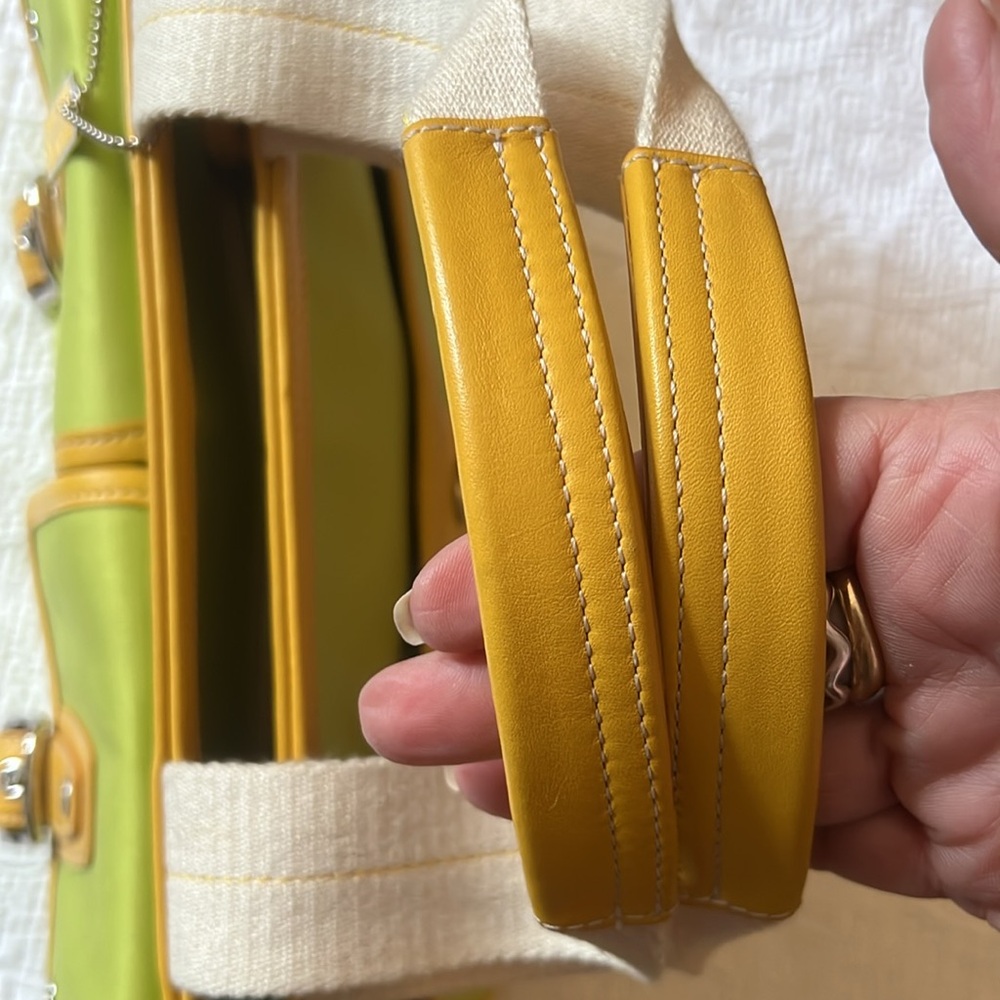 Coach Vintage Garden Tote Green Apple/ Yellow - Picture 4 of 12